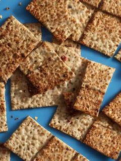 Crispy Multiseed Keto Crackers